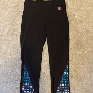 FILA Sport Women's Black/Multi Athletic Stretch Capri Legging Pants
